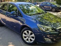 Albastru Utilizat 2012 Opel Astra Break | 5.300 EUR (Preț OK)