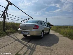 Culoaregalbeuriu Utilizat 2009 Renault Symbol II Berlinǎ | 3.000 EUR (Preț OK)