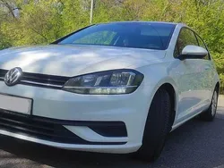 Alb Utilizat 2017 VW Golf VII Trendline Hatchback | 9.099 EUR (Preț bun)