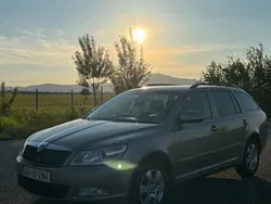 Bej Utilizat 2011 Skoda Octavia Elegance Break | 5.000 EUR (Puțin scump)