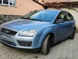 Albastru Utilizat 2005 Ford Focus Hatchback | 2.000 EUR (Preț OK)