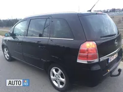 Negru Utilizat 2008 Opel Zafira Monovolum | 3.210 EUR (Preț OK)