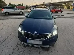Culoarealbastru Utilizat 2018 Skoda Octavia Break | 11.000 EUR (Super Preț)