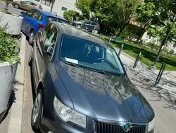 Gri Utilizat 2009 Skoda Superb Berlinǎ | 6.390 EUR (Puțin scump)