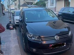 Culoarenegru Utilizat 2015 VW Touran Trendline Monovolum | 6.200 EUR