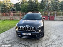 Culoaremaro Utilizat 2015 Jeep Cherokee Limited SUV | 12.999 EUR