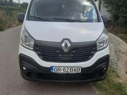 Alb Utilizat 2015 Renault Trafic Van | 10.000 EUR (Preț OK)