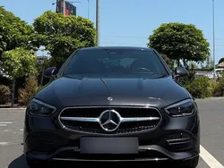 Gri Utilizat 2023 Mercedes C300e Berlinǎ | 47.990 EUR (Super Preț)