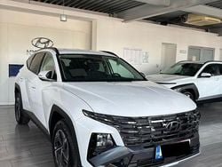 Culoarealb Nouă 2025 Hyundai Tucson Style SUV | 26.590 EUR (Preț OK)