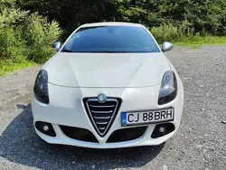 Alb Utilizat 2012 Alfa Romeo Giulietta Distinctive Hatchback | 5.300 EUR