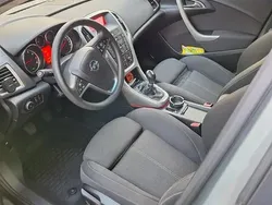 Utilizat 2010 Opel Astra Hatchback | 5.600 EUR (Scump)