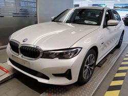 Utilizat 2022 BMW 320e Advantage | 27.394 EUR (Preț OK)