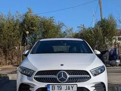 Alb Utilizat 2020 Mercedes A250 Hatchback | 32.000 EUR (Super Preț)