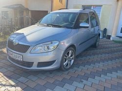 Culoarealbastru Utilizat 2011 Skoda Roomster Family Break | 2.950 EUR (Preț OK)