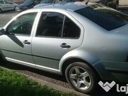 Gri Utilizat 2001 VW Bora Berlinǎ | 1.400 EUR