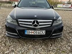 Negru Utilizat 2011 Mercedes C220 Avantgarde Break | 5.000 EUR (Puțin scump)