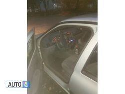 Gri Utilizat 2000 Renault Clio II Hatchback | 1.250 EUR (Preț OK)