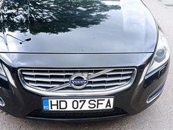 Culoarenegru Utilizat 2012 Volvo V60 Break | 5.950 EUR