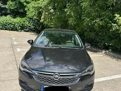 Negru Utilizat 2016 Opel Astra Dynamic Hatchback | 6.000 EUR (Preț bun)
