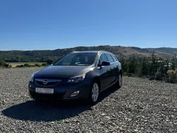 Gri Utilizat 2011 Opel Astra Active Break | 4.800 EUR (Puțin scump)