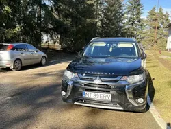 Utilizat 2016 Mitsubishi Outlander P-HEV SUV | 16.400 EUR