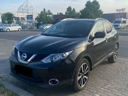 Negru Utilizat 2015 Nissan Qashqai Tekna SUV | 9.100 EUR (Preț bun)