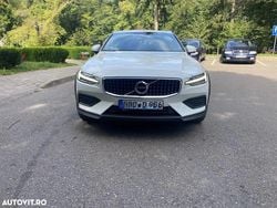 Culoarealb Utilizat 2020 Volvo V60 CC Momentum Break | 27.600 EUR