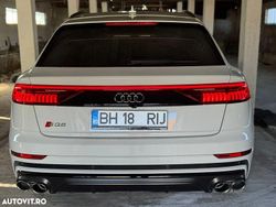 Culoarealb Utilizat 2020 Audi SQ8 Design SUV | 57.000 EUR