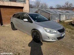 Gri Utilizat 2011 Opel Astra Break | 3.200 EUR (Preț OK)