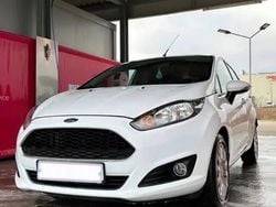 Alb Utilizat 2017 Ford Fiesta Hatchback | 7.000 EUR (Preț OK)