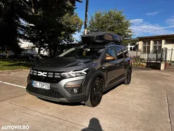 Gri Utilizat 2024 Dacia Jogger Monovolum | 19.999 EUR (Super Preț)