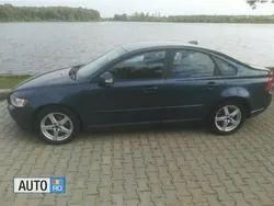 Albastru Utilizat 2011 Volvo S40 Berlinǎ | 6.500 EUR (Scump)