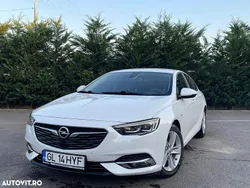 Alb Utilizat 2018 Opel Insignia Exklusiv Berlinǎ | 12.000 EUR (Scump)