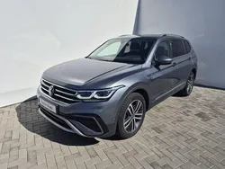 Gri mediu normal Utilizat 2023 VW Tiguan Allspace Elegance SUV | 36.600 EUR (Preț OK)