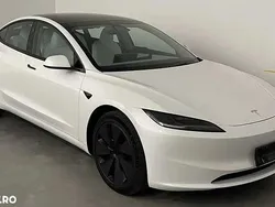 Culoarealb Utilizat 2024 Tesla Model 3 RWD Berlinǎ | 10.800 EUR