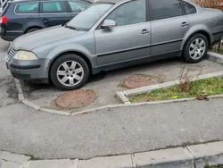 Utilizat 2004 VW Passat Berlinǎ | 2.400 EUR (Preț OK)