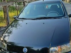 Negru Utilizat 2000 Fiat Punto Hatchback | 850 EUR