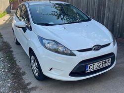 Culoarealb Utilizat 2012 Ford Fiesta Ambiente Hatchback | 3.500 EUR (Preț OK)