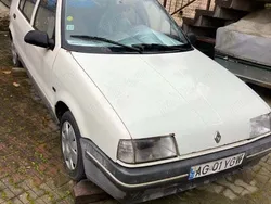 Utilizat 1990 Renault 19 Berlinǎ | 1.500 EUR