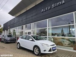Culoarealb Utilizat 2011 Ford Focus Hatchback | 5.990 EUR (Puțin scump)