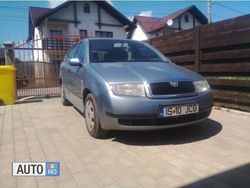 Albastru metalizat Utilizat 2002 Skoda Fabia Comfort Hatchback | 2.200 EUR (Preț OK)