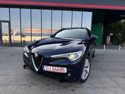 Albastru Utilizat 2018 Alfa Romeo Stelvio Ti SUV | 23.900 EUR