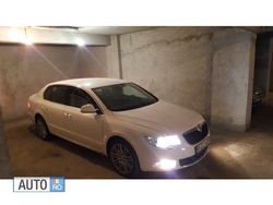 Alb Utilizat 2012 Skoda Superb Berlinǎ | 5.150 EUR (Preț bun)