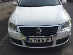 Culoarealb Utilizat 2010 VW Passat Berlinǎ | 3.200 EUR (Preț bun)