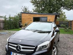 Culoarenegru Utilizat 2014 Mercedes A180 Hatchback | 10.600 EUR (Preț OK)