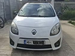 Alb Utilizat 2010 Renault Twingo Night&Day Hatchback | 2.222 EUR
