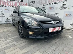 Negru Utilizat 2011 Hyundai i30 Hatchback | 5.850 EUR