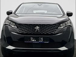 Culoarenegru Utilizat 2021 Peugeot 3008 Active SUV | 15.700 EUR (Preț bun)