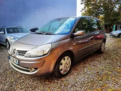 Argintiu Utilizat 2009 Renault Scénic III Monovolum | 2.399 EUR (Preț bun)