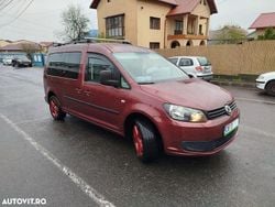 Culoarerosu Utilizat 2013 VW Caddy Maxi Comfortline Monovolum | 7.700 EUR (Preț bun)
